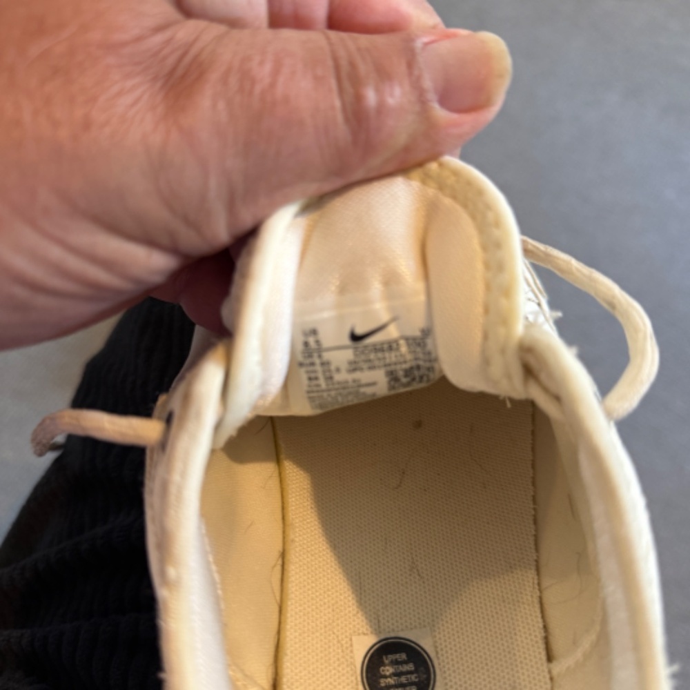 Nike sneakers - Picture 4 of 5